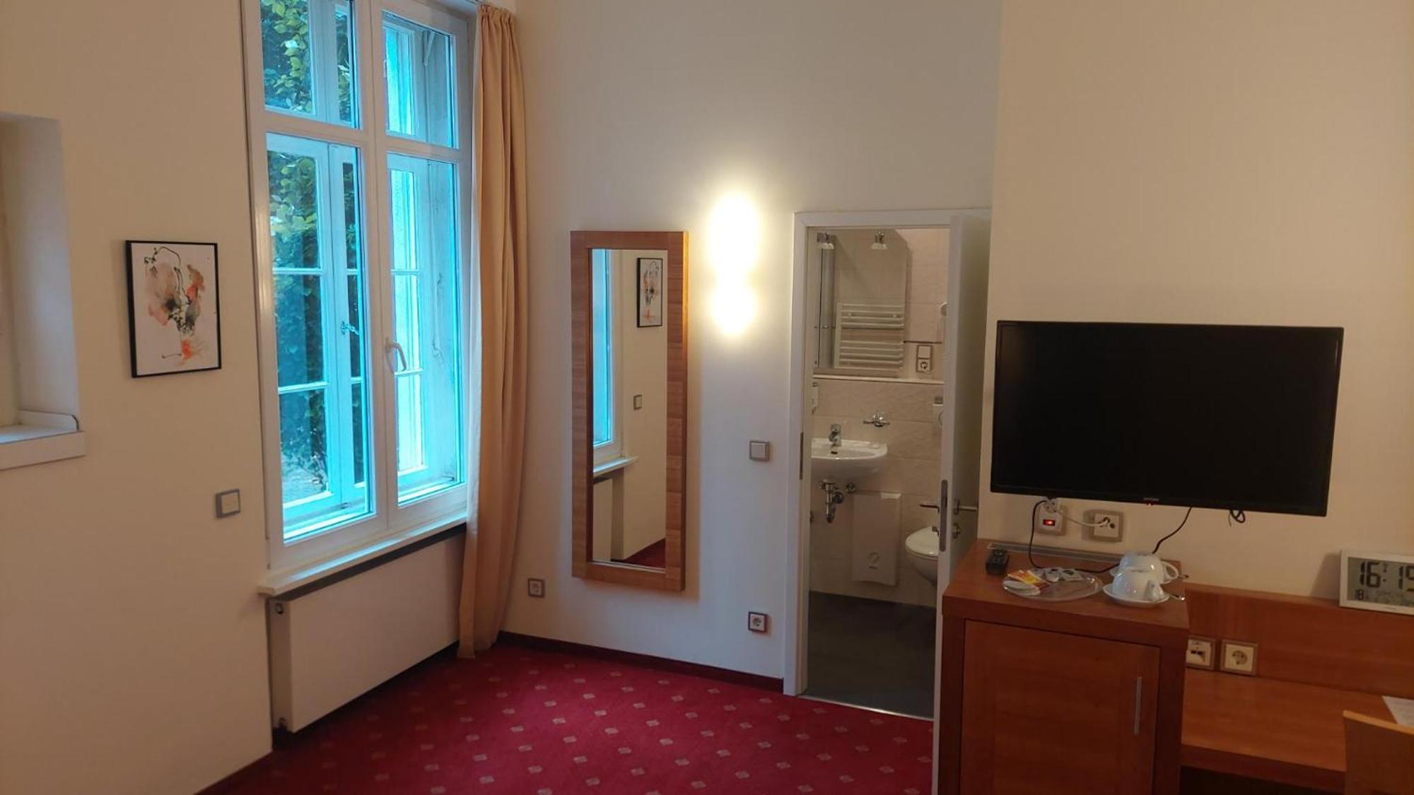 Die Villa, Zimmer 17, Dz Leverkusen Exterior foto
